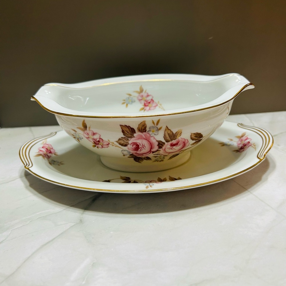 Noritake "Rosilla" Gravy Boat with Attached Underplate